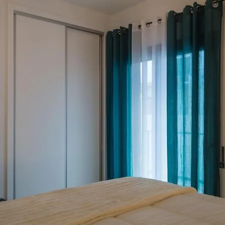 شقة What A Life! *