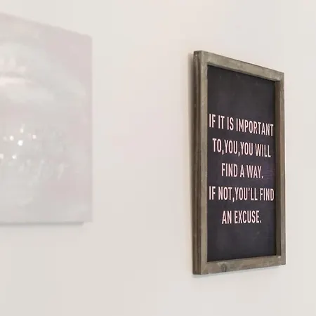 Апартаменты What A Life!